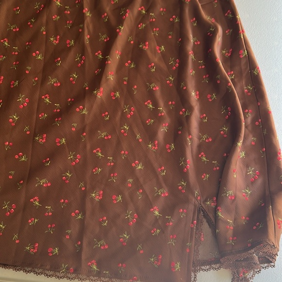 Floral Brown Slip Dress - Picture 4 of 4